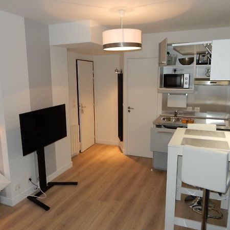 Studio Port Cergy Luaran gambar
