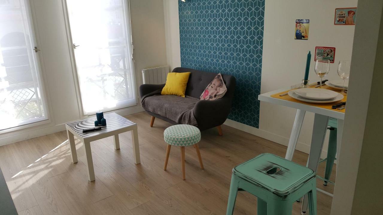 Studio Port Cergy Luaran gambar