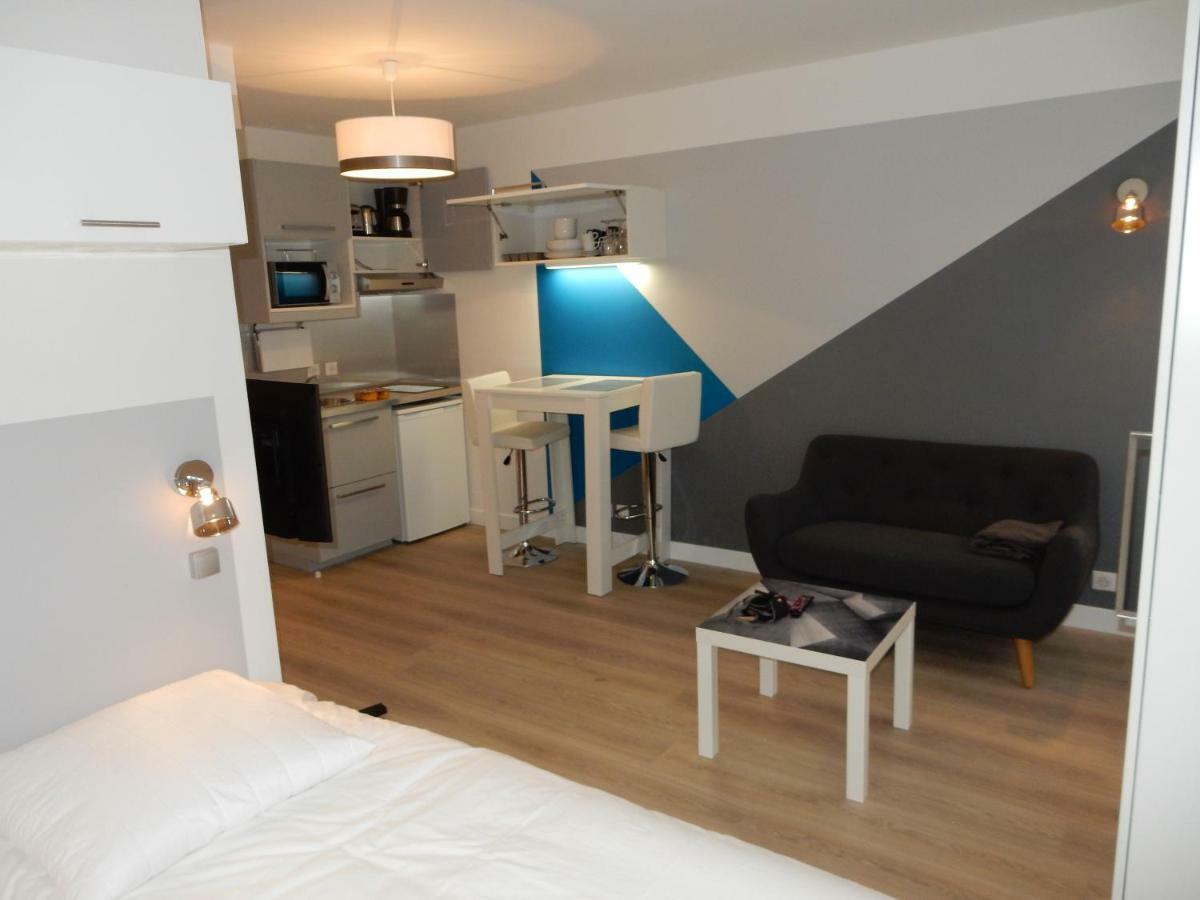 Studio Port Cergy Luaran gambar